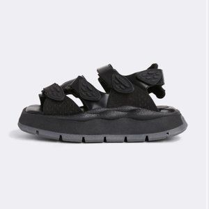 EYTYS Quest Leather Black Sandals